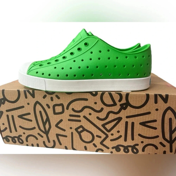 NIB Native Jefferson Grasshopper Green Shoes - Picture 3 of 7